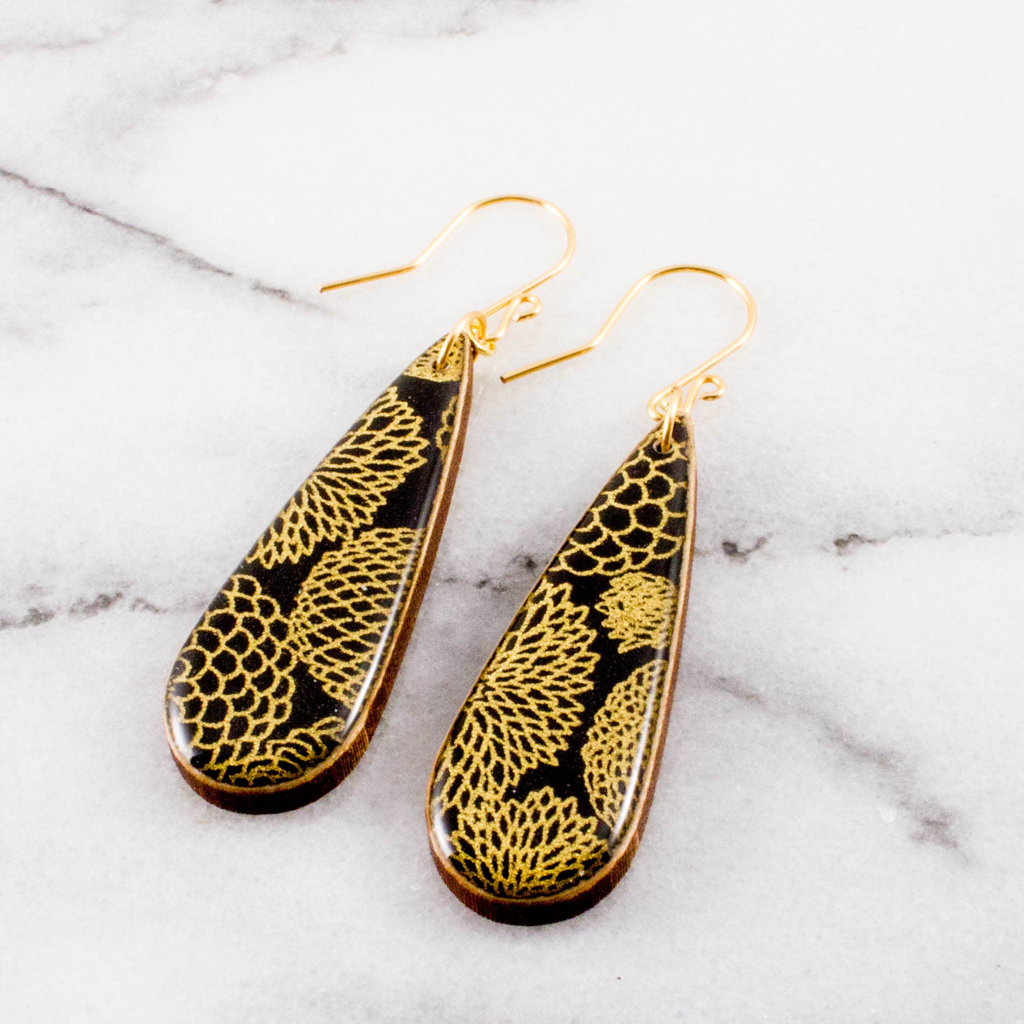Black+Gold Zinnia Teardrops, photo 2 of 2