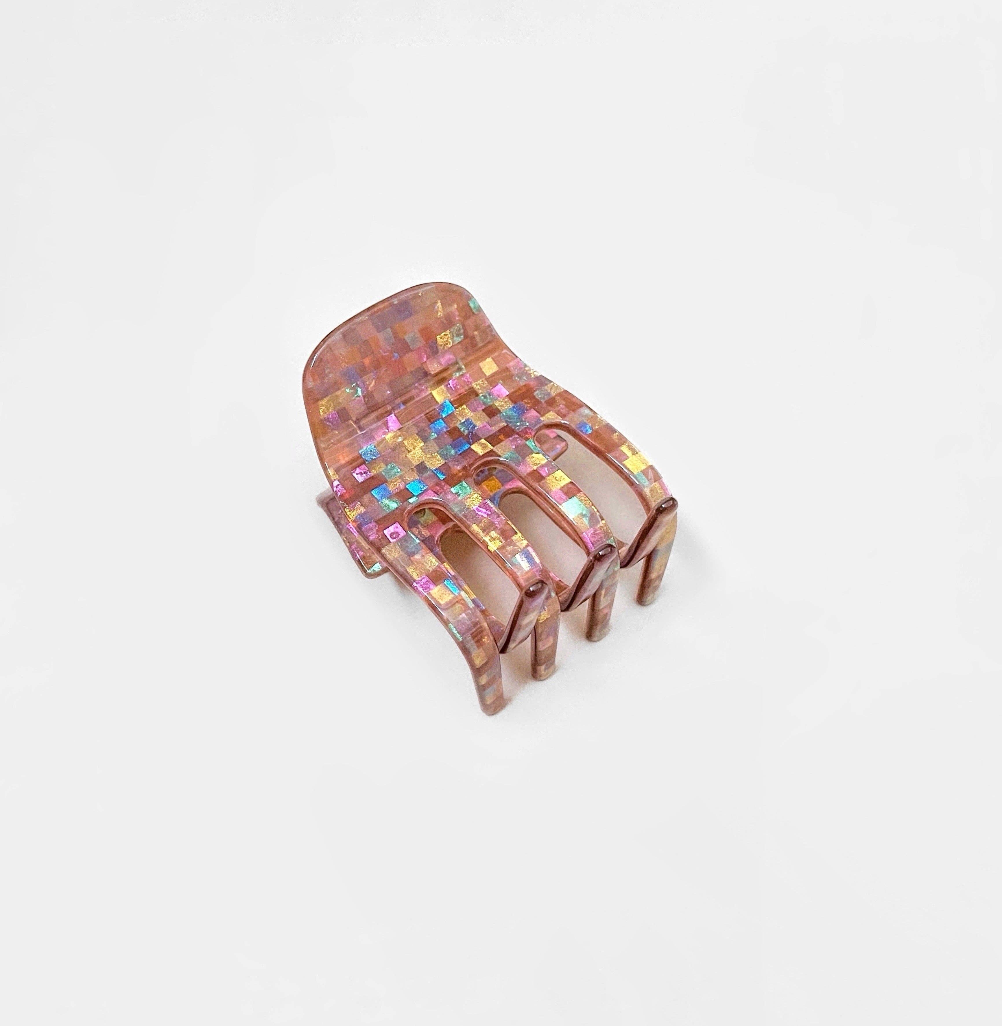 Ursa Claw in Hazel Sparkle, photo 1 of 2