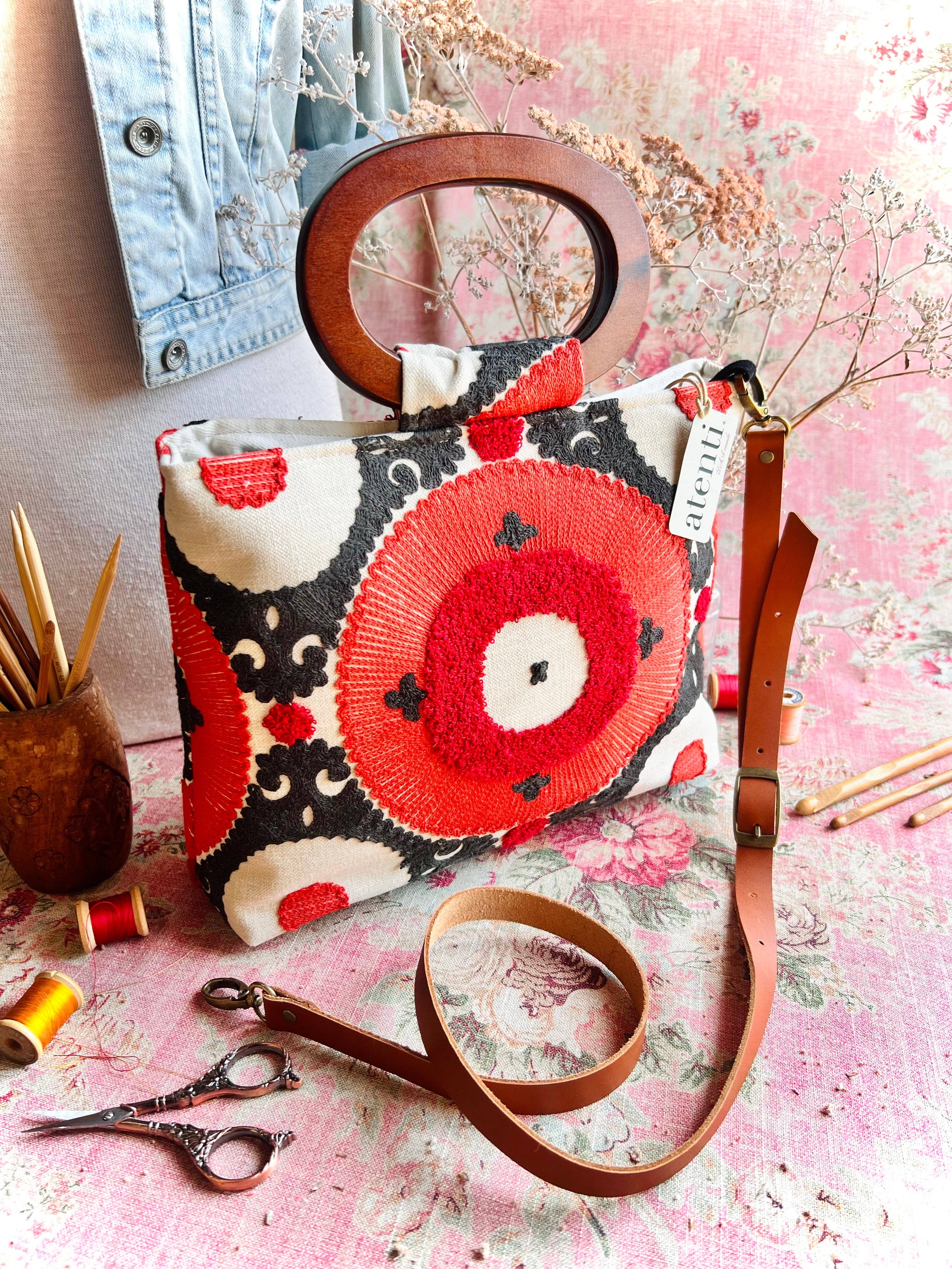Eclipse Fifi- Crossbody, photo 2 of 8