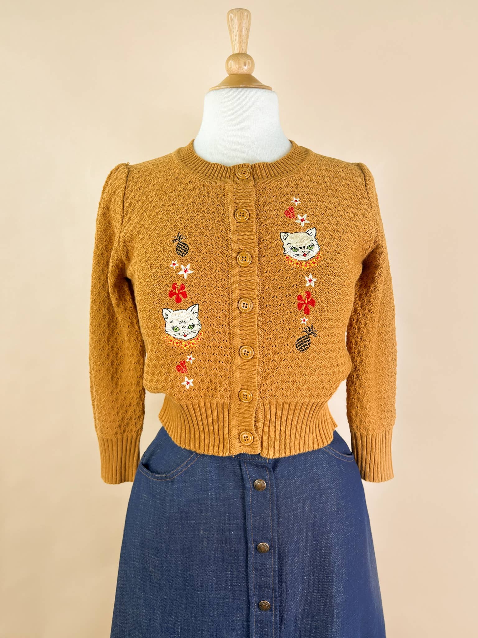 Aloha Cats Cardi in Bronze, photo 5 of 8