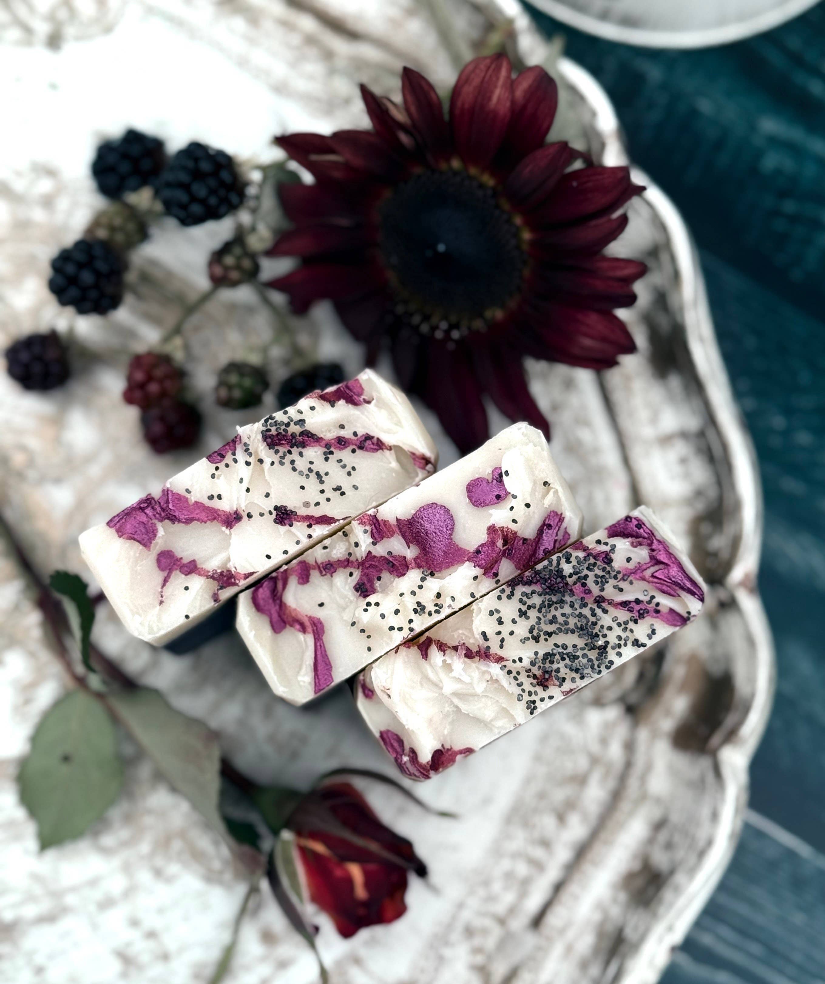 Ravenberry | Activated Charcoal Bar, photo 3 of 4