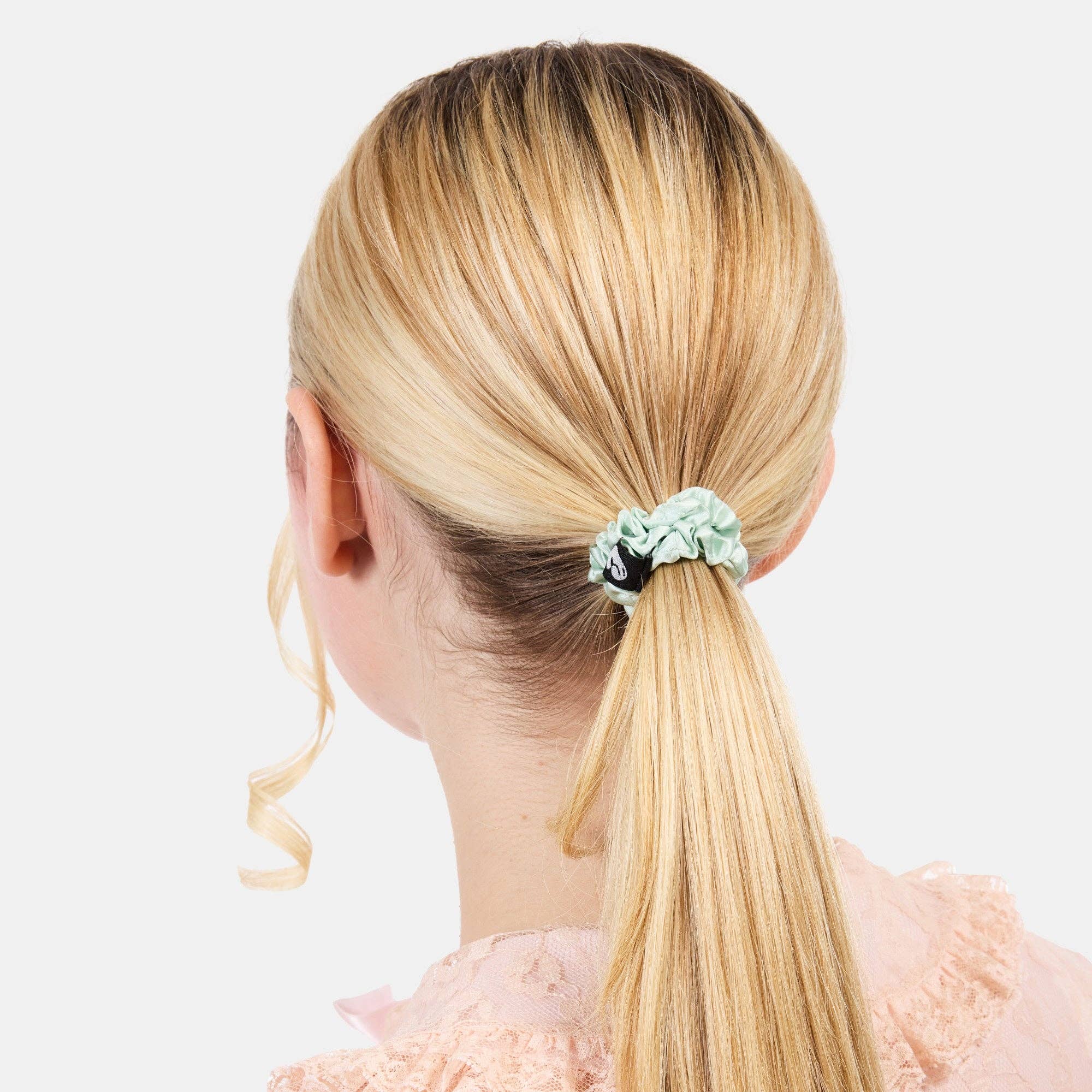 Silk Scrunchies in Skinny Winnie, photo 3 of 7