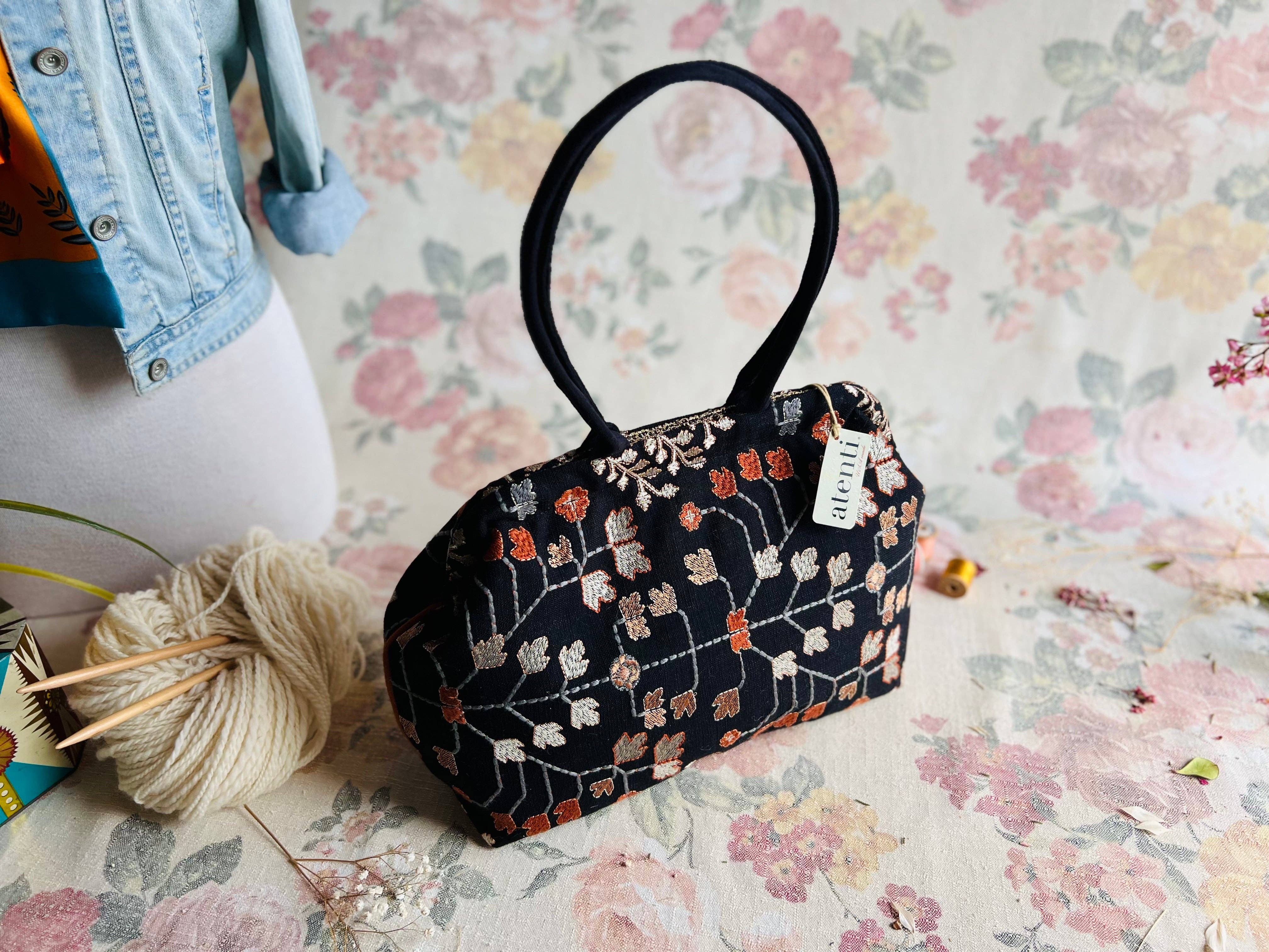 Medium Embroidered Mary Poppins Snap Frame Bag, photo 7 of 8