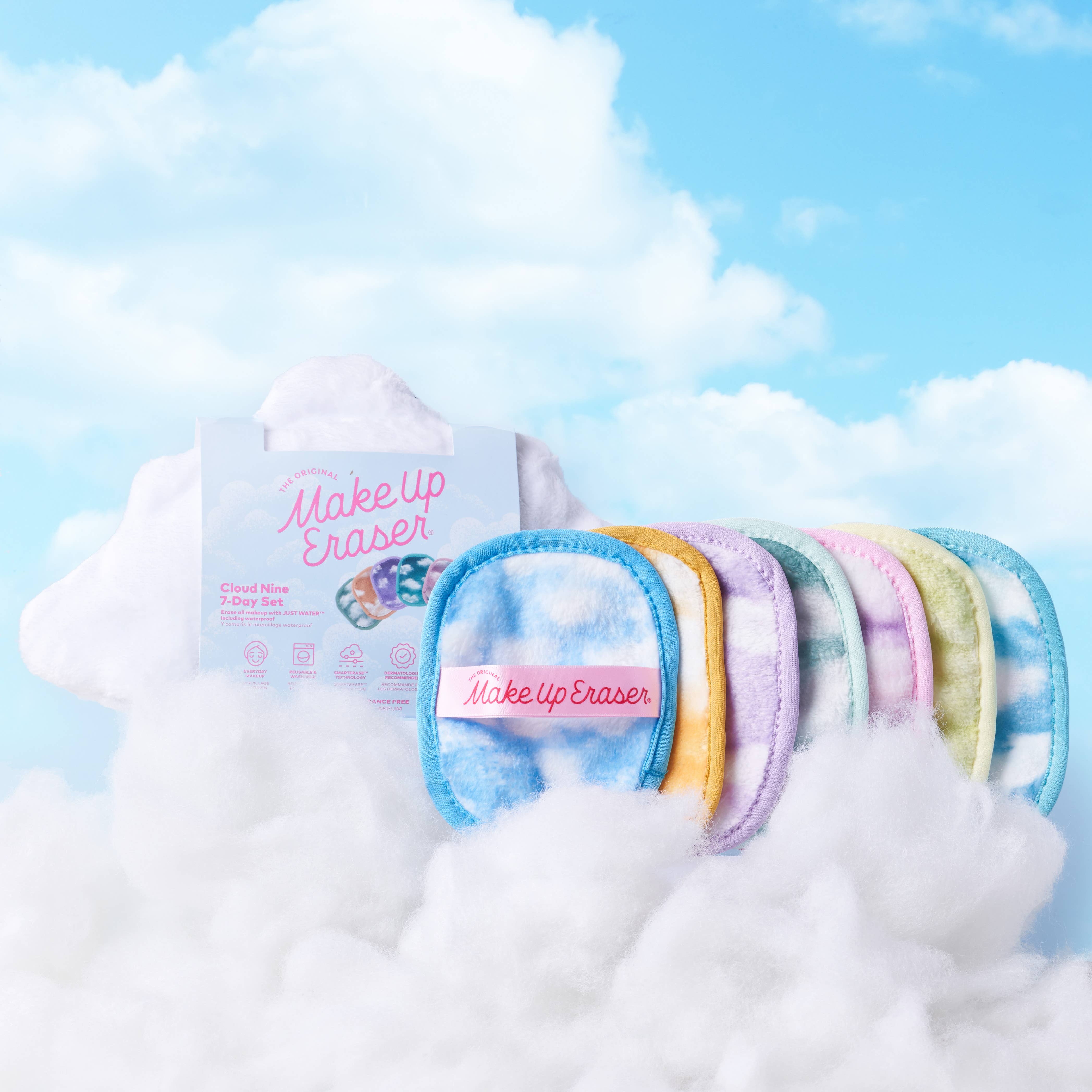Cloud 9 MakeUp Eraser 7-Day Gift Set & Cosmetic Bag, photo 2 of 8