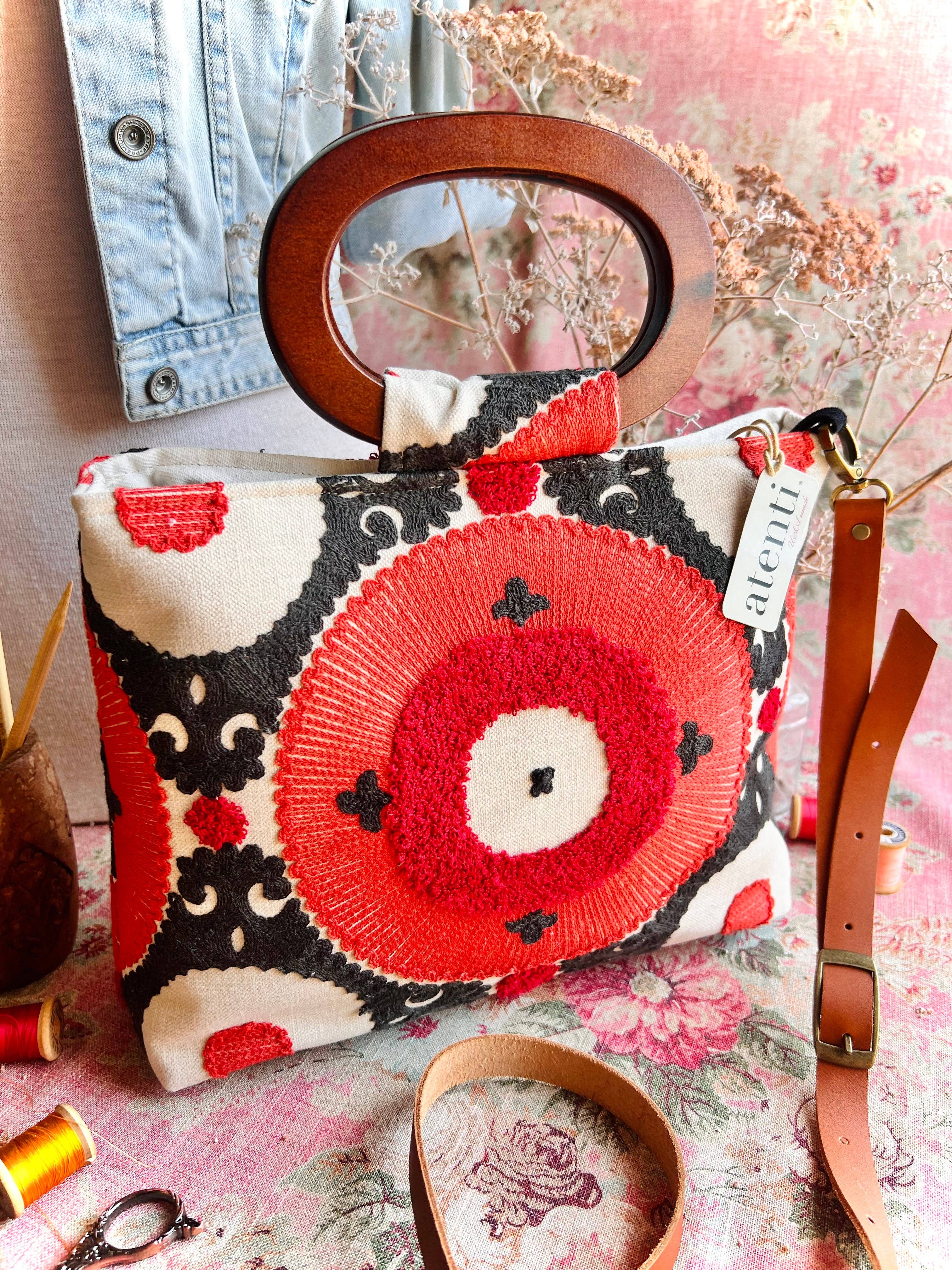 Eclipse Fifi- Crossbody, photo 7 of 8