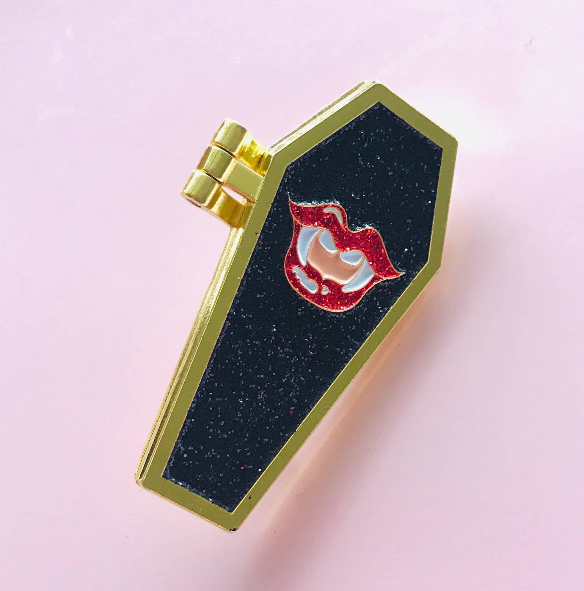 The Vamp, pin, photo 1 of 4