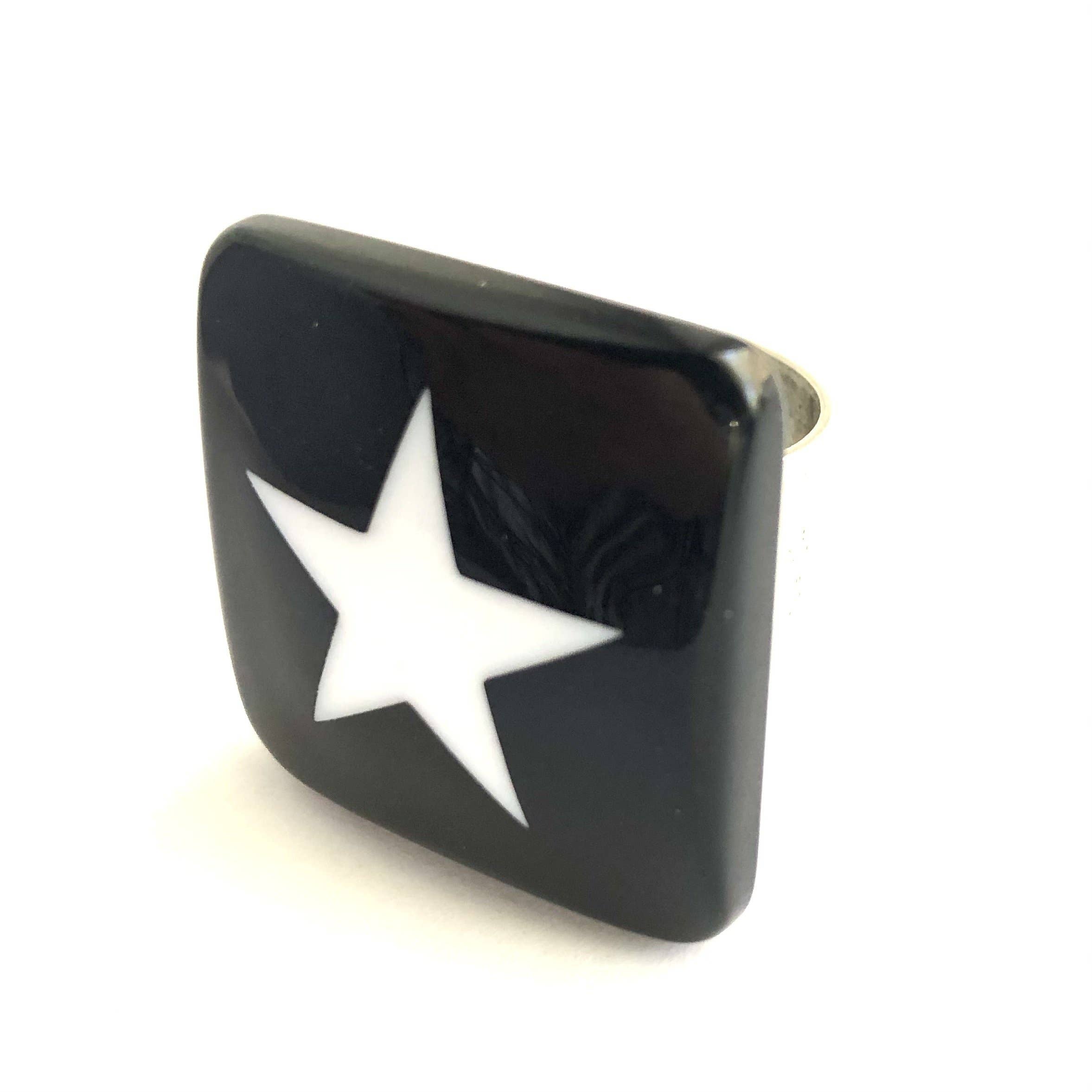 Black & White Star Lucite Silver Cocktail Ring, photo 3 of 5