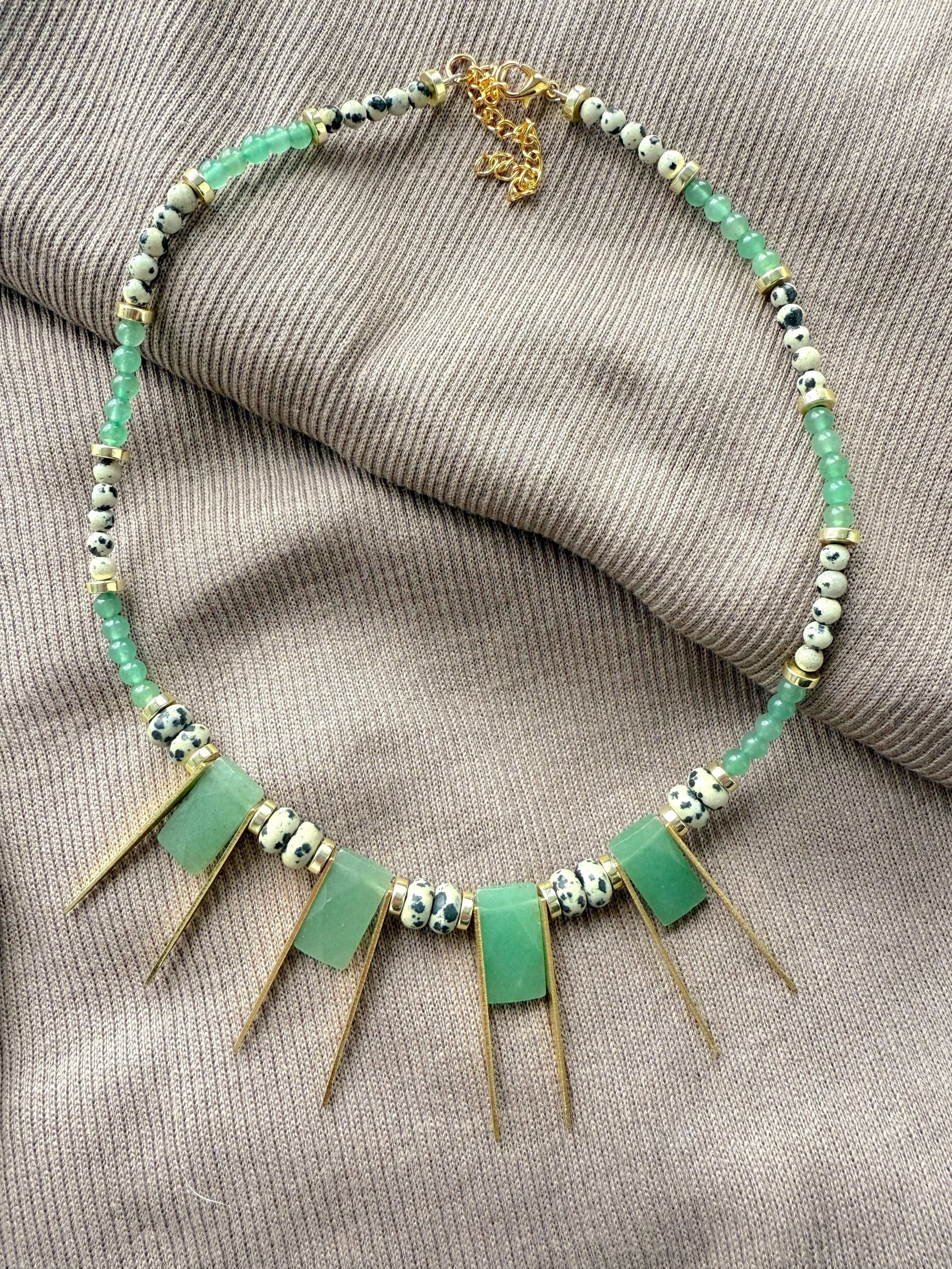 The Clover Necklace, photo 2 of 8